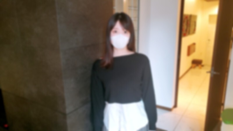 FC2-PPV-4699392 ♡ 半價至6月15日【無碼全素人純天然中出】24歲美少女OL粉絲蜂擁而至！極品絕色美女下班路上舔老男人的前列腺液！在飯店被罵得狗血噴頭，弓著背高潮連連！純天然（nakama）