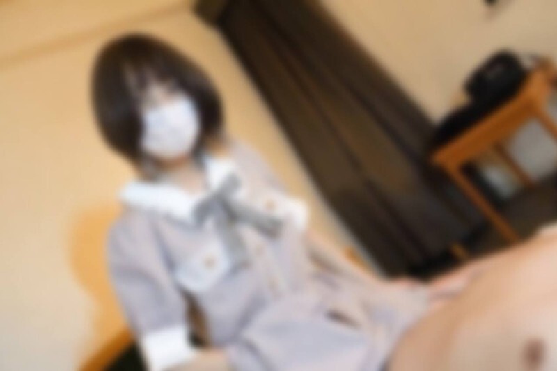 FC2-PPV-4722992 *僅限18日前首次享有78%折扣*【素人個人拍攝】【無碼】【3p】舔陰/玩具遊戲/生吃/連續中出/身心嬌嫩的18歲成為變態的獵物！ ！